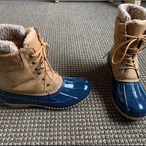 Blue duck boots